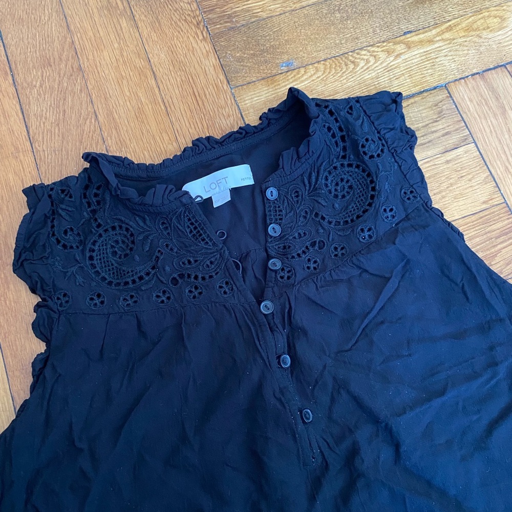 LOFT Black Sleeveless Ruffle Blouse with Lace Accents - XS